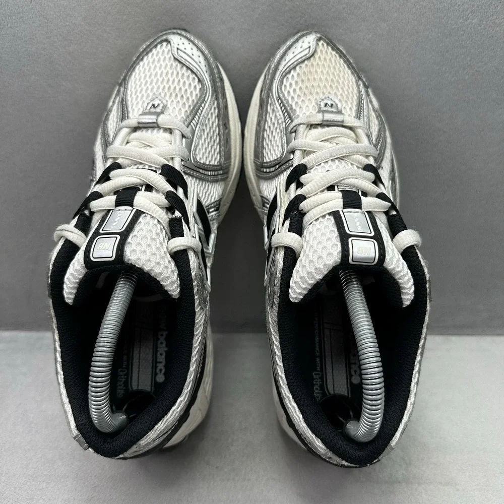 Womens 8.5 / Mens 7 (D) New Balance 1906R Shoes Black / Silver Athletic Sneakers